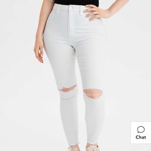 American Eagle White Curvy Super High Waisted 18